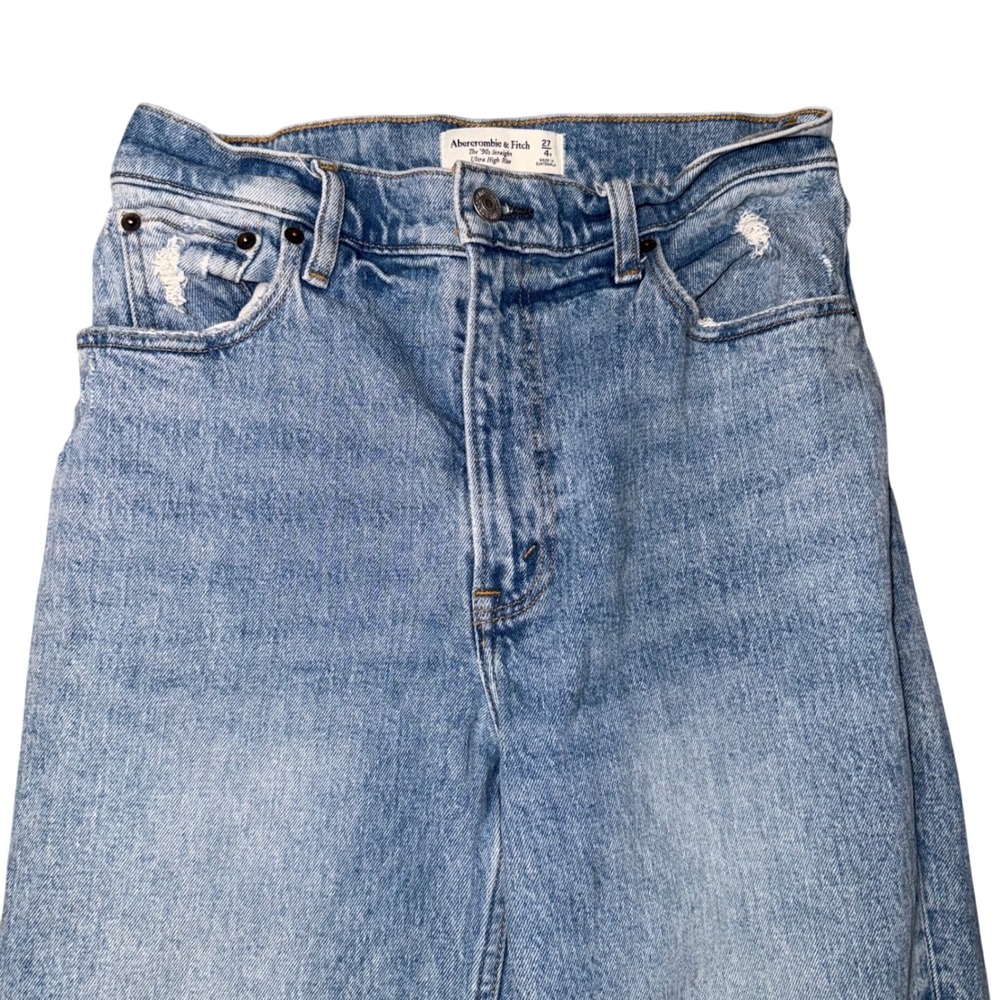 Abercrombie & Fitch 90s Straight Jeans Womens 27/4R Light Blue Distressed - Picture 2 of 6